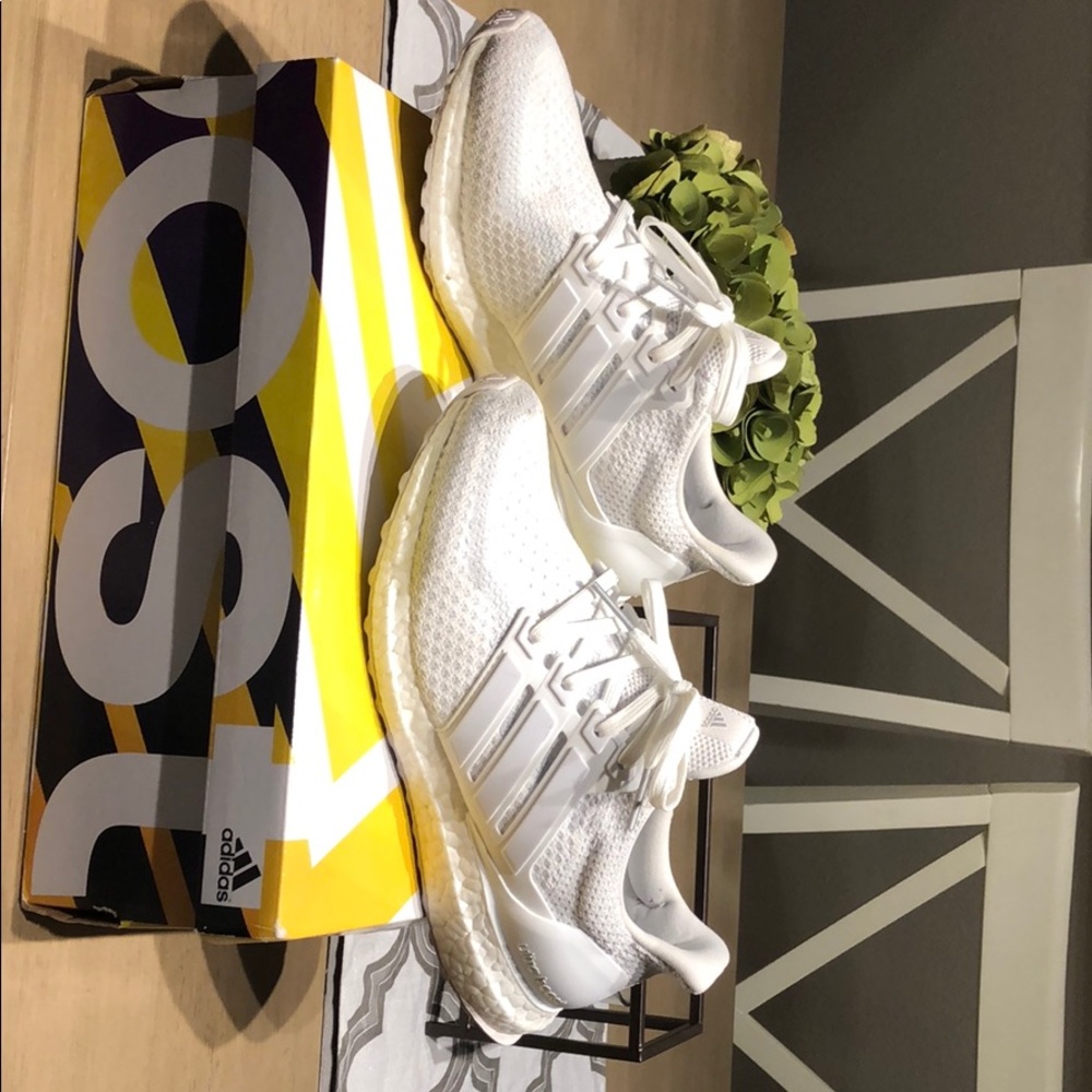 White Ultra Boost men’s size 8